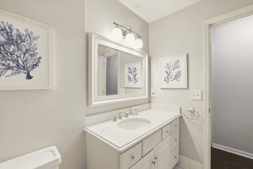 White bathroom with coastal decor